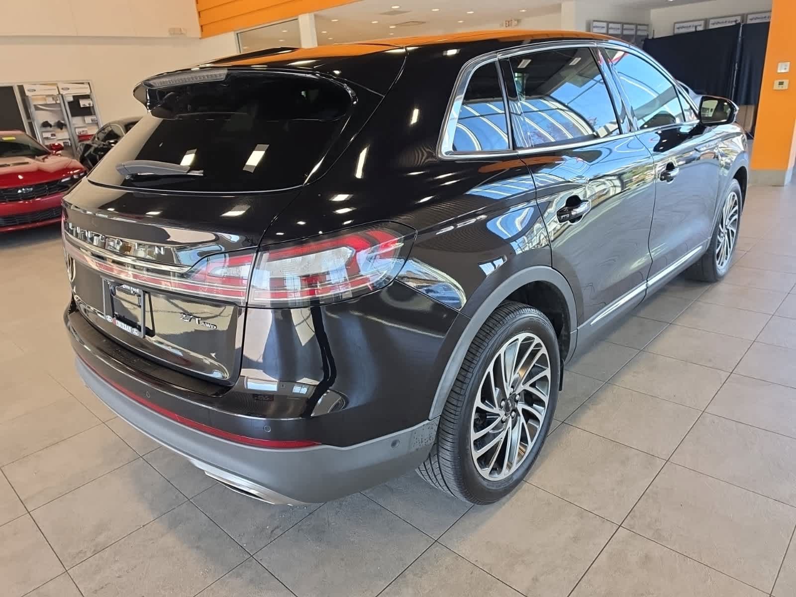 Used 2019 Lincoln Nautilus Reserve AWD/4WD image 7