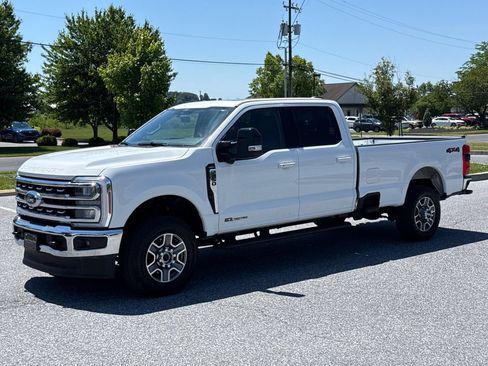 Used 2025 Ford F350 Lariat w/ Camper Package AWD/4WD image 4