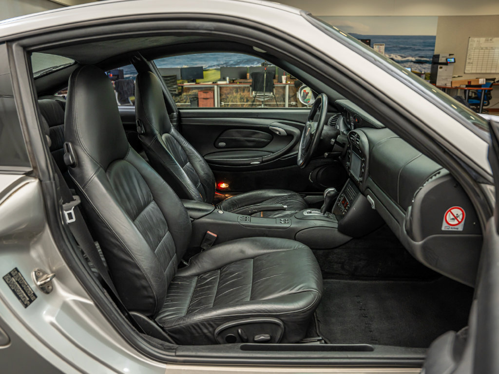 Used 2003 Porsche 911 Turbo AWD/4WD image 40