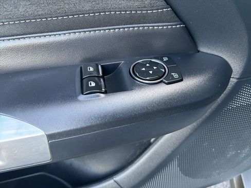 Used 2024 Ford Mustang Coupe RWD image 18