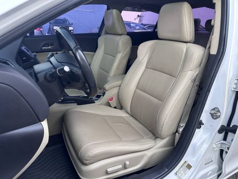 Used 2017 Acura ILX FWD image 30