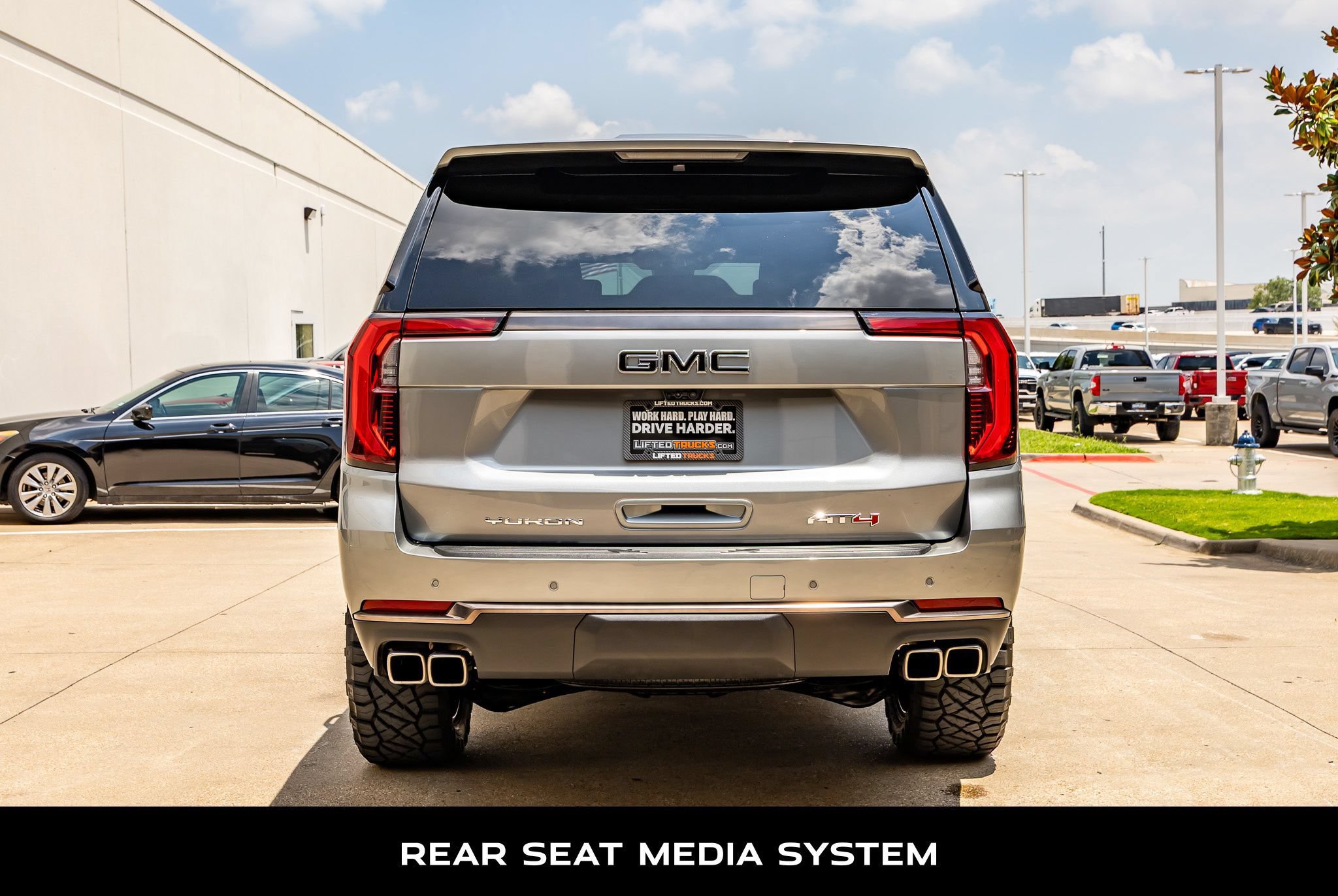 Used 2026 GMC Yukon AT4 Ultimate w/ LPO, Floor Liner Package AWD/4WD image 8