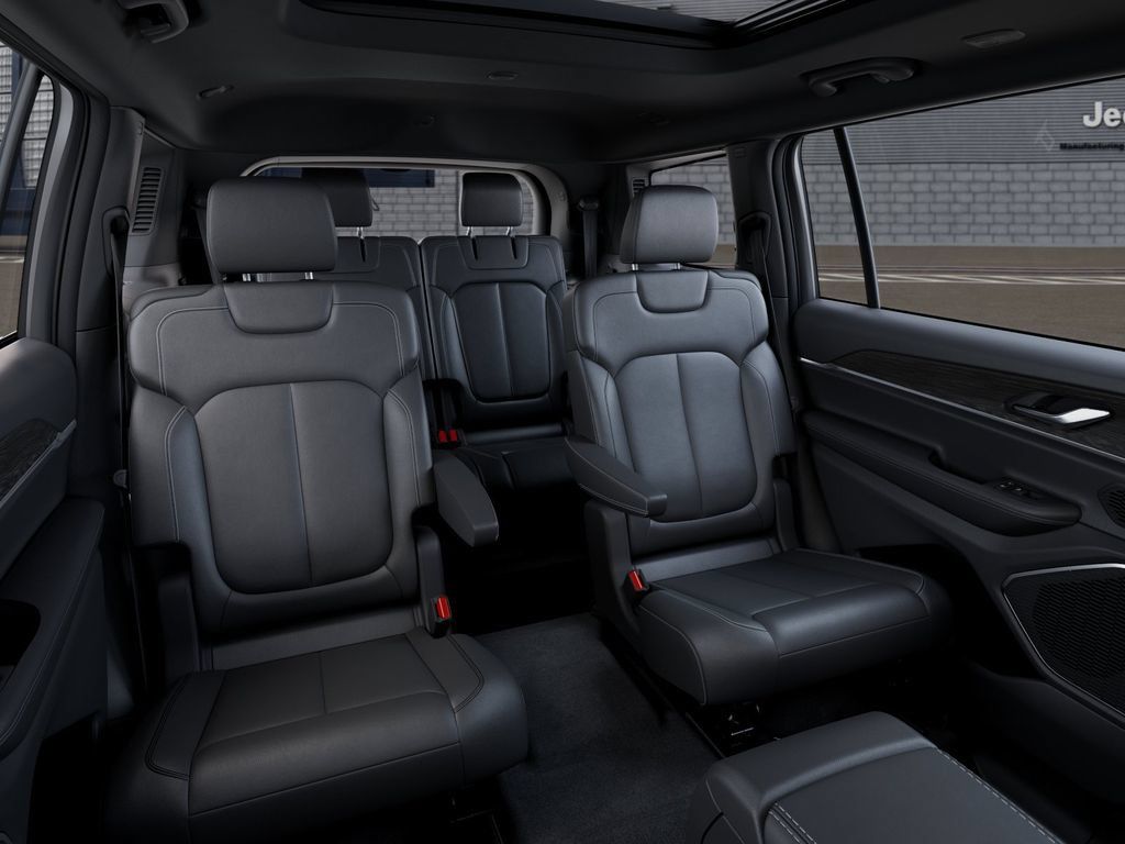 New 2026 Jeep Grand Cherokee L Limited w/ Limited Altitude Package AWD/4WD image 15