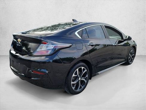 Used 2017 Chevrolet Volt LT w/ Comfort Package FWD image 5