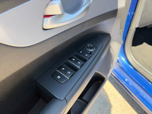 Used 2023 Kia Forte LXS FWD image 22