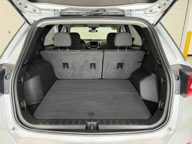 Used 2021 Chevrolet Equinox LT AWD/4WD image 29