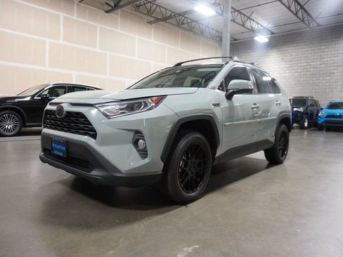 Used 2021 Toyota RAV4 XLE Premium AWD/4WD image 2