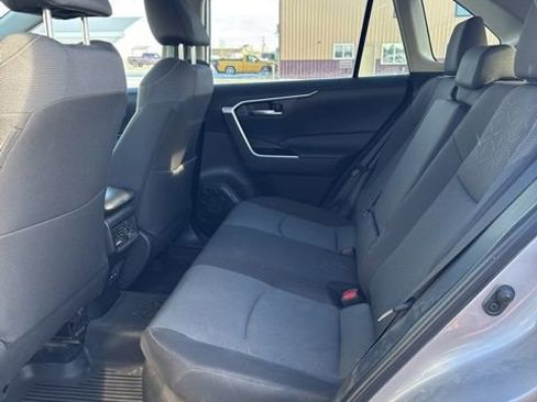 Used 2025 Toyota RAV4 XLE image 9