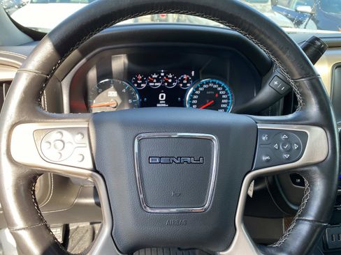 Used 2018 GMC Sierra 1500 Denali w/ Denali Ultimate Package image 17