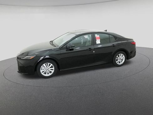 New 2026 Toyota Camry LE image 2