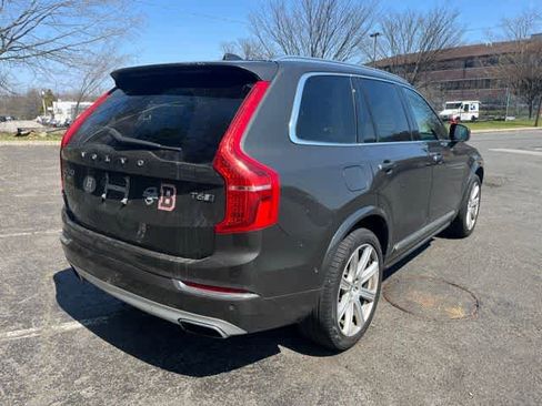 Used 2018 Volvo XC90 T6 Inscription w/ Convenience Package image 4