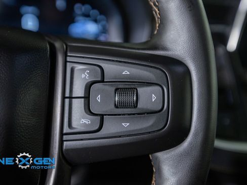 Used 2024 GMC Yukon XL AT4 w/ AT4 Premium Plus Package AWD/4WD image 15