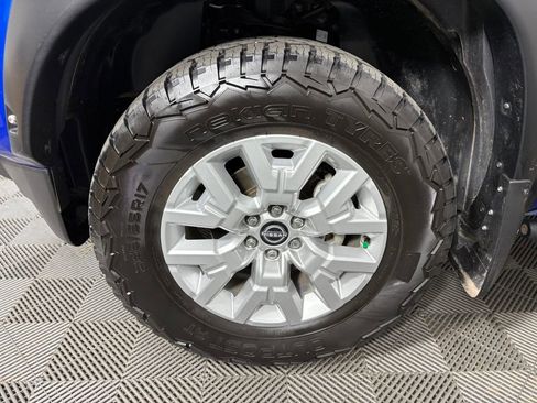 Used 2024 Nissan Frontier SV w/ SV Convenience Package image 11