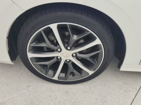 Used 2023 Honda Civic Touring image 29