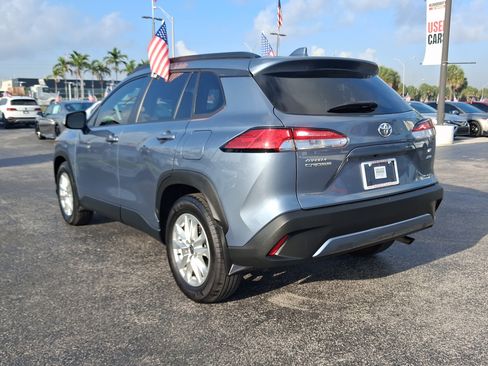 Used 2024 Toyota Corolla Cross LE AWD/4WD image 9
