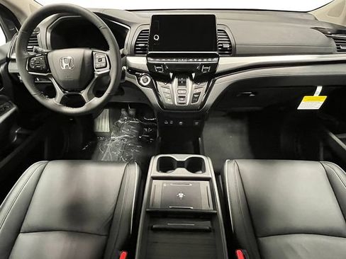 New 2026 Honda Odyssey Touring image 18