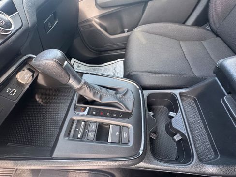 Used 2025 Honda CR-V LX image 15