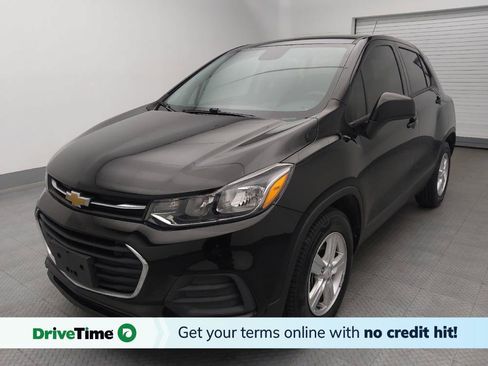 Used 2020 Chevrolet Trax LS w/ Tint and Cruise Package FWD image 1