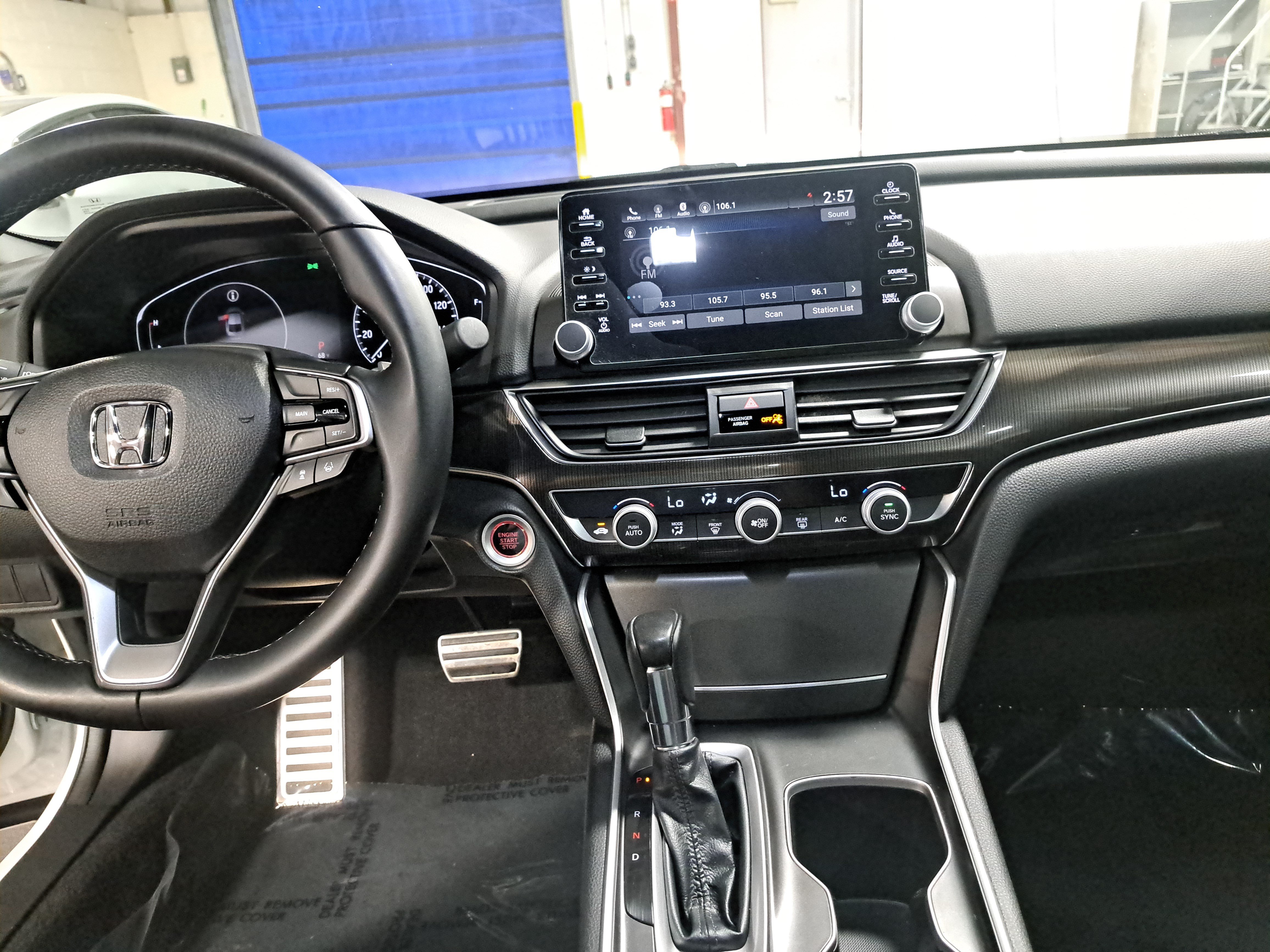 Used 2018 Honda Accord Sport image 19
