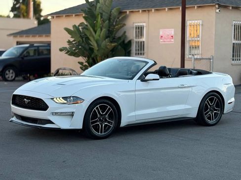 Used 2018 Ford Mustang Premium image 6