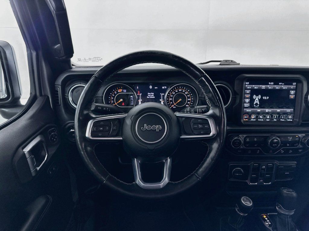 Used 2020 Jeep Wrangler Unlimited Sahara AWD/4WD image 22