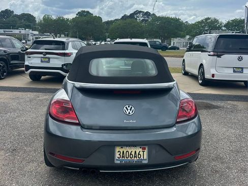 Used 2019 Volkswagen Beetle 2.0T SE image 3
