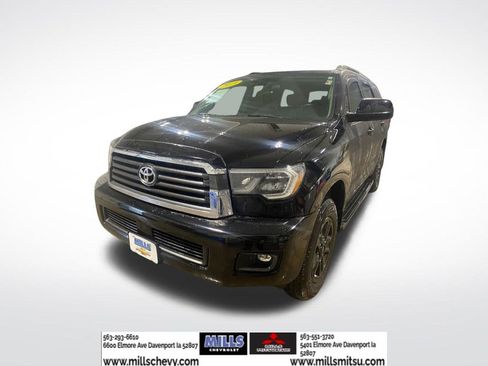 Used 2019 Toyota Sequoia SR5 image 1