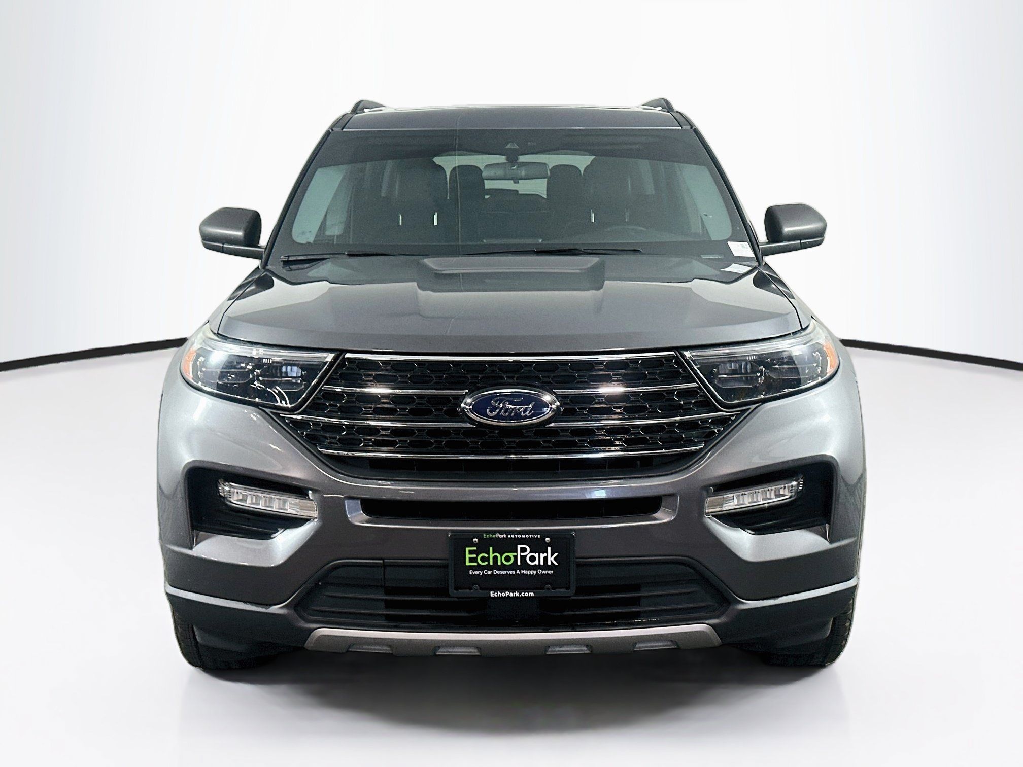 Used 2021 Ford Explorer XLT w/ Equipment Group 202A AWD/4WD image 2