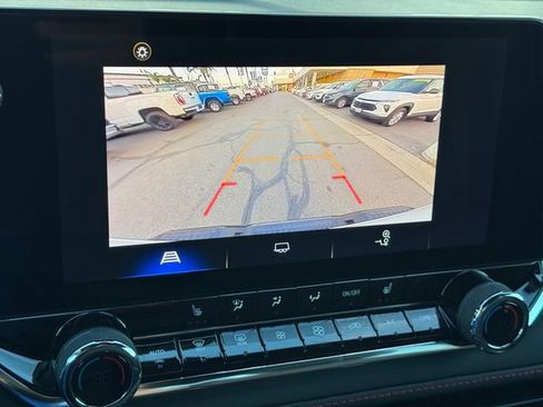Certified 2023 Chevrolet Colorado Z71 w/ Z71 Convenience Package 2 AWD/4WD image 18
