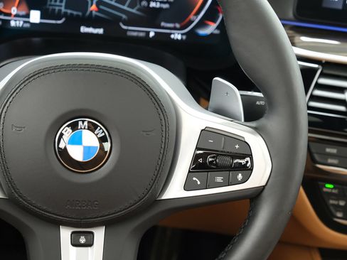 Used 2023 BMW 540i xDrive w/ Executive Package AWD/4WD image 13
