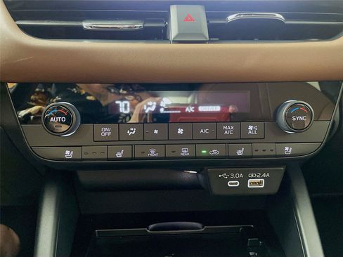New 2026 Subaru Outback Touring AWD/4WD image 12