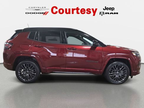 Certified 2022 Jeep Compass High Altitude image 4