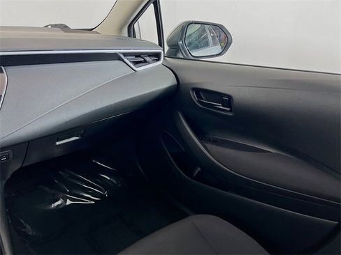 Used 2024 Toyota Corolla LE image 19