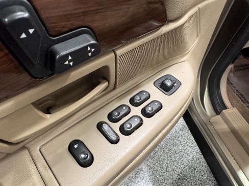 Used 2003 Mercury Grand Marquis LS image 18