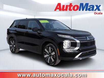 Used 2025 Mitsubishi Outlander SE