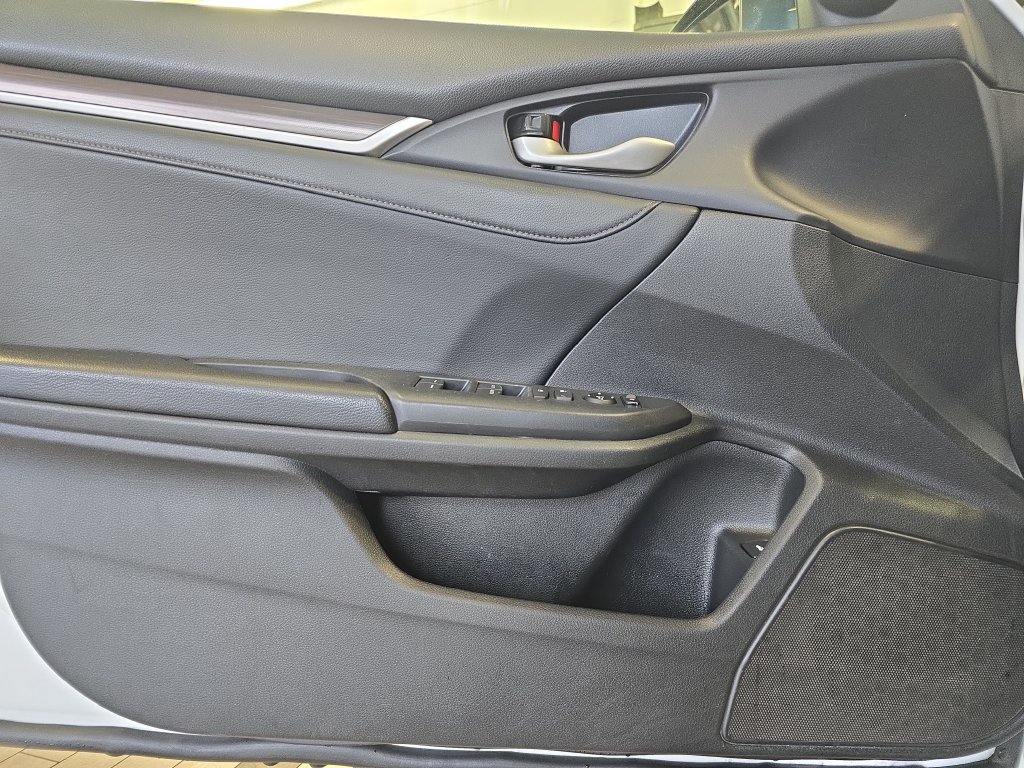 Used 2019 Honda Civic Touring image 26