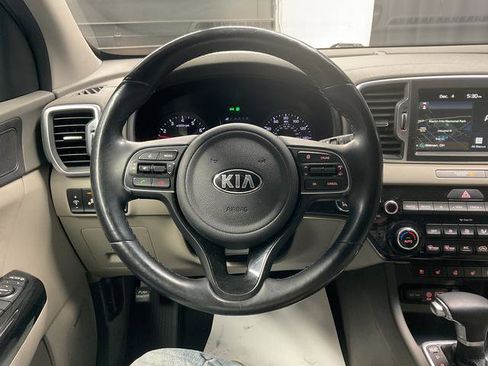 Used 2018 Kia Sportage EX w/ Option Group 040 image 17