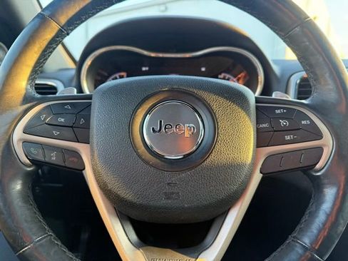 Used 2014 Jeep Grand Cherokee Limited image 16