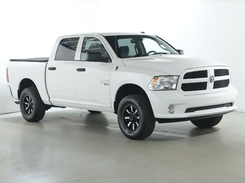 Used 2019 RAM 1500 Express image 9