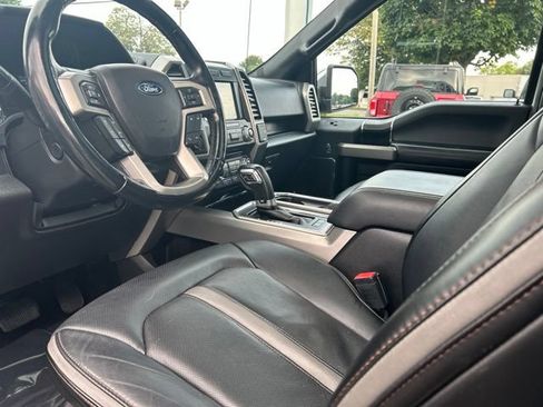 Used 2018 Ford F150 Platinum w/ Technology Package AWD/4WD image 20