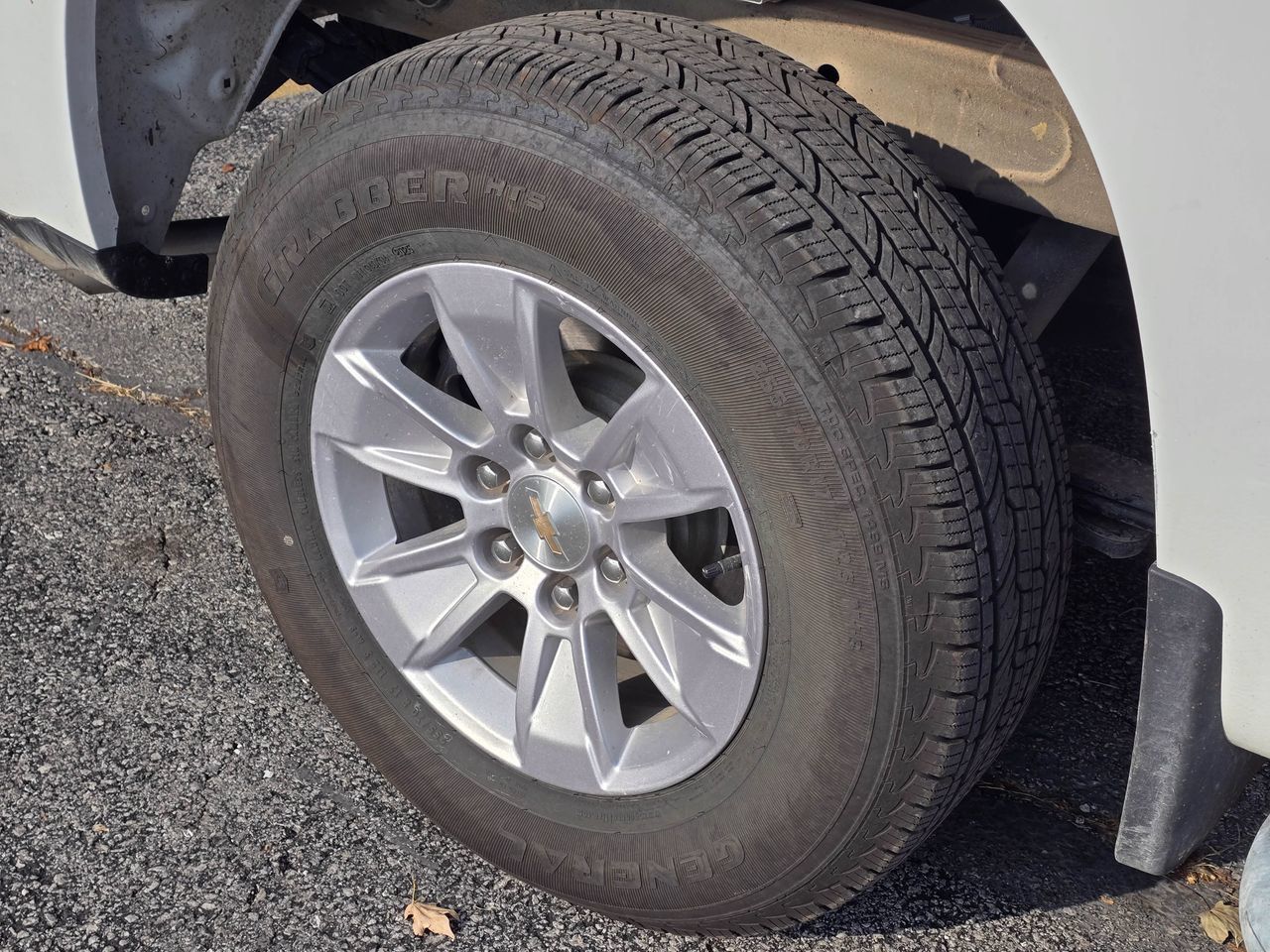Used 2025 Chevrolet Silverado 1500 W/T RWD image 10