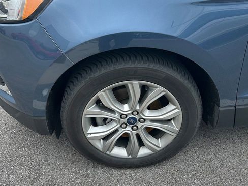 Used 2019 Ford Edge Titanium AWD/4WD image 9