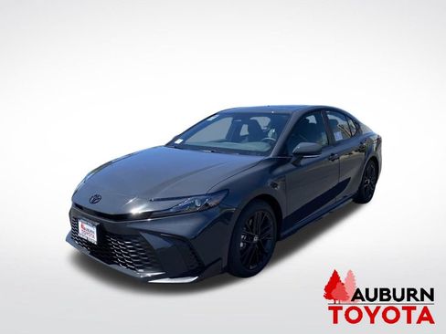 New 2026 Toyota Camry SE FWD image 3