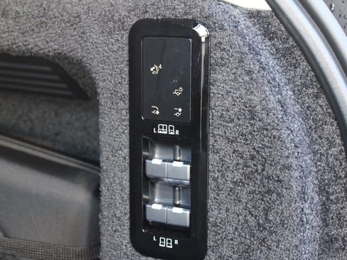 Certified 2024 Land Rover Range Rover Long Wheelbase SE image 72