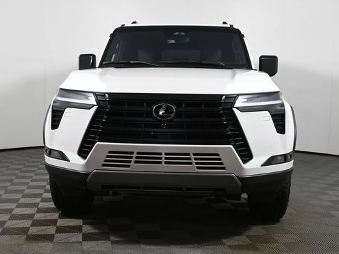 Used 2024 Lexus GX 550 AWD/4WD image 10