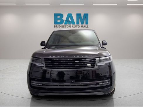 Used 2025 Land Rover Range Rover SE image 8