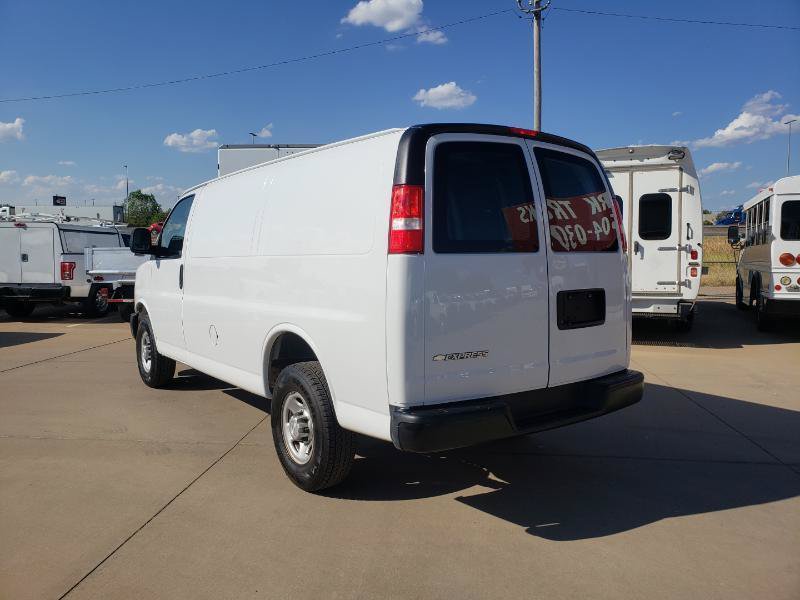 Used 2019 Chevrolet Express 2500 RWD image 9
