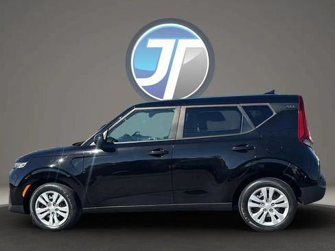 Used 2020 Kia Soul LX FWD image 12