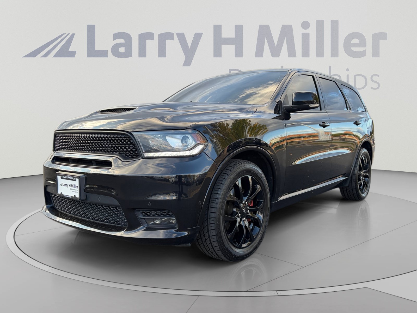 Used 2019 Dodge Durango R/T w/ Blacktop Package AWD/4WD image 1