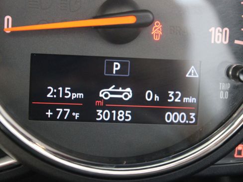 Used 2018 MINI Cooper Cooper image 16